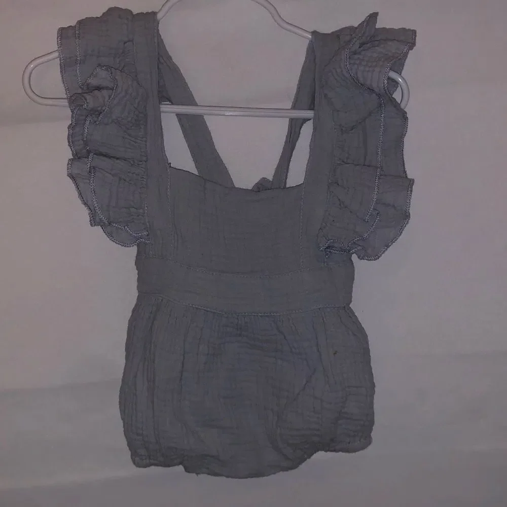 Newborn Grey Linen Ruffle One Piece - Picture 2 of 7